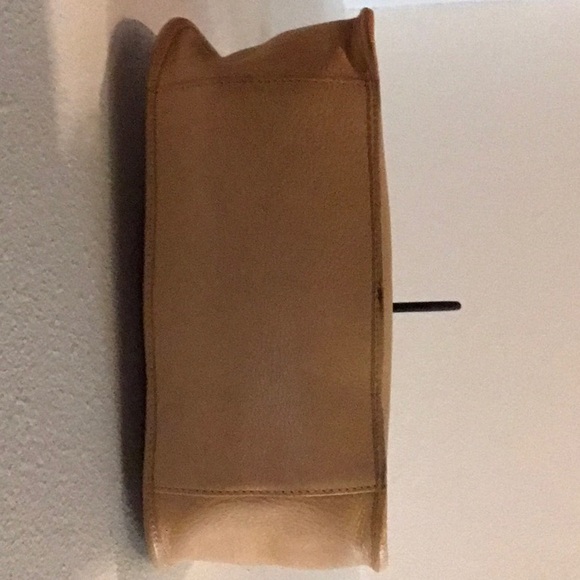 Mark Cross  Treasure! Cream Leather Bucket Bag - Picture 4 of 7